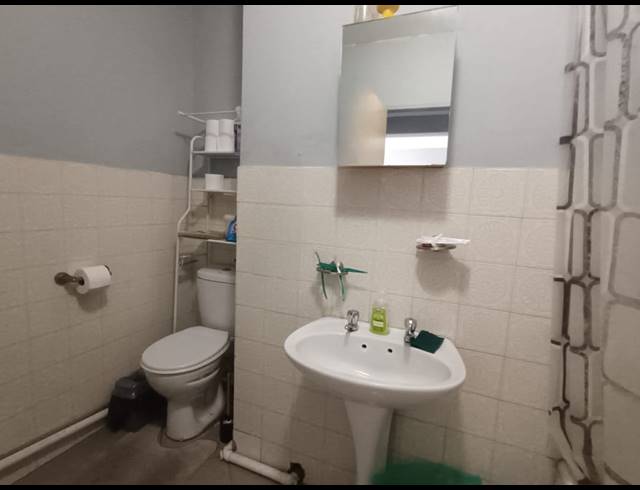 2 BEDROOM FLAT FOR SALE IN THREE RIVERS